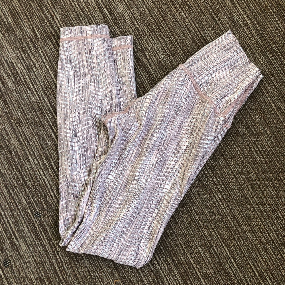 Lululemon Legging - Picture 3 of 8